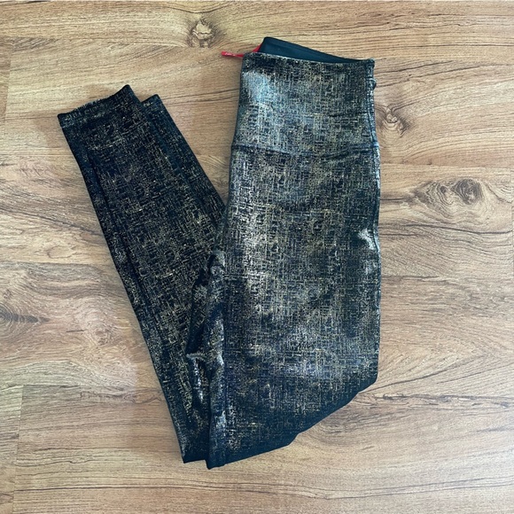 SPANX Shiny Velvet High Waisted Leggings -Black Gold Shine - Picture 7 of 8